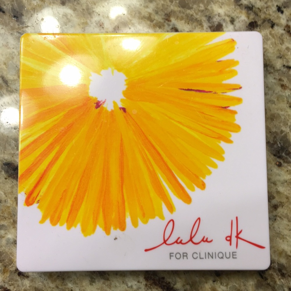 Clinique. Eyeshadow & Blush.